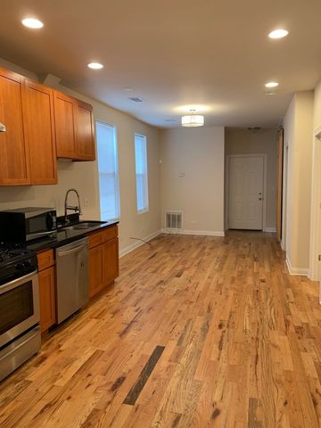 2148 W 18th Street, Chicago, IL 60608