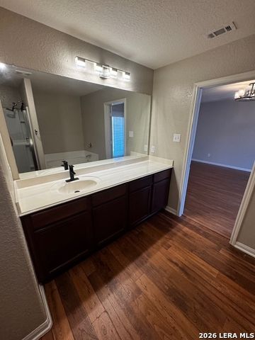 6616 Luckey Sq, San Antonio, TX 78252