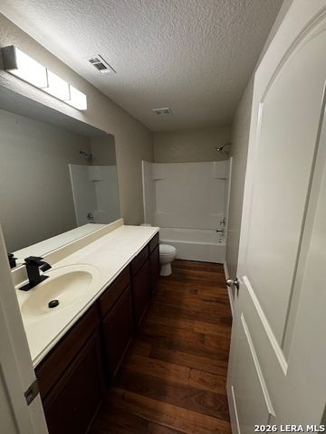 6616 Luckey Sq, San Antonio, TX 78252