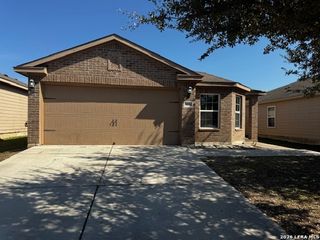 6616 Luckey Sq, San Antonio, TX 78252