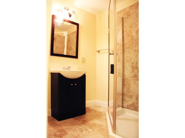 406 Colchester Avenue, Burlington, VT 05401