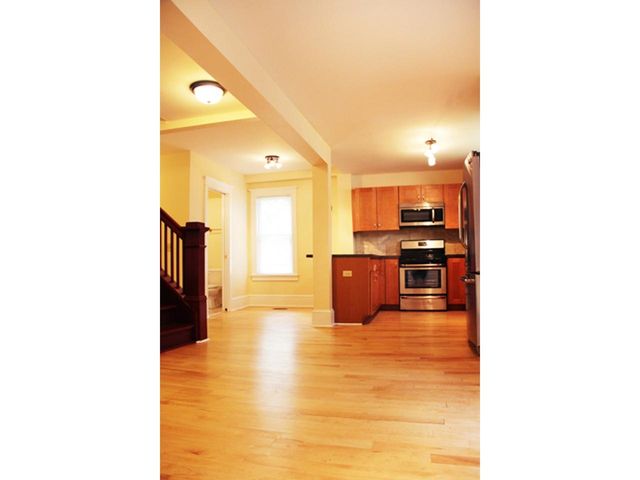 406 Colchester Avenue, Burlington, VT 05401