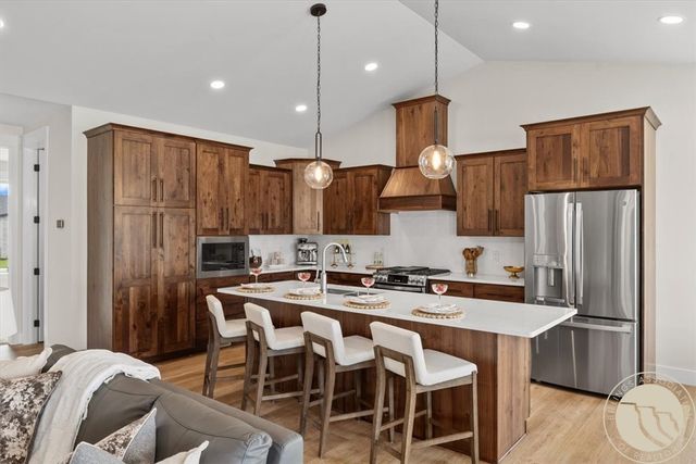4613 Shining Light Lane, Billings, MT 59106