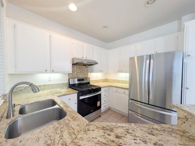 8291 Gold Coast Drive 7, San Diego, CA 92126