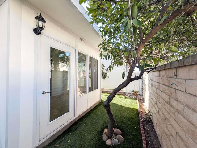 8291 Gold Coast Drive 7, San Diego, CA 92126