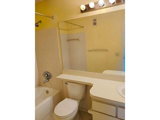 2313 N CONGRESS Avenue 23, Boynton Beach, FL 33426