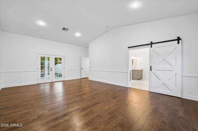 4311 E Earll Drive, Phoenix, AZ 85018