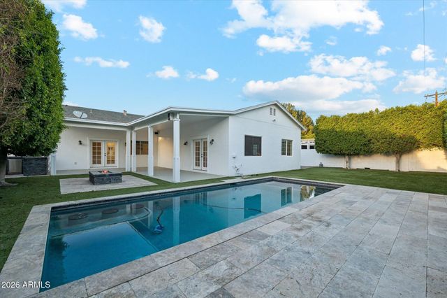4311 E Earll Drive, Phoenix, AZ 85018