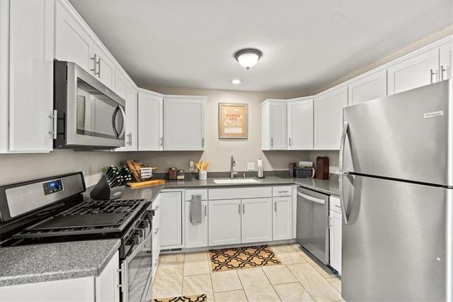 426 W 87th Street, Kansas City, MO 64114