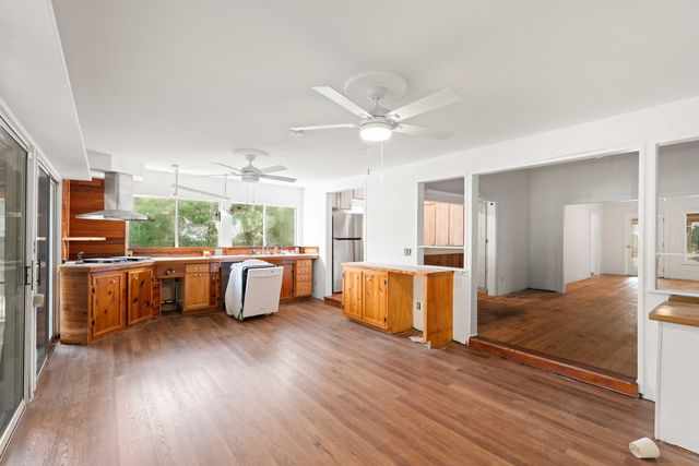 2250 Myrtle Avenue, Sullivans Island, SC 29482