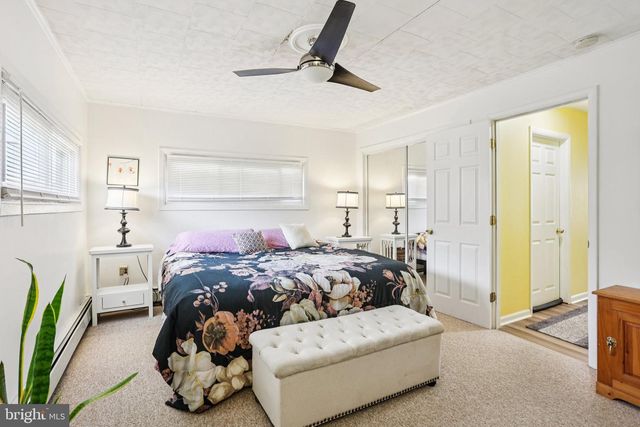 47 GLENWOOD LN, Levittown, PA 19055