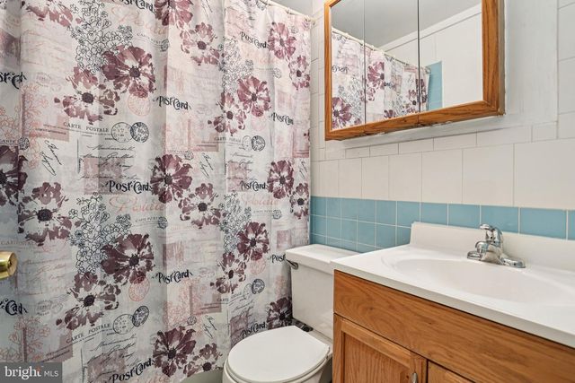 47 GLENWOOD LN, Levittown, PA 19055