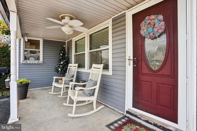 47 GLENWOOD LN, Levittown, PA 19055