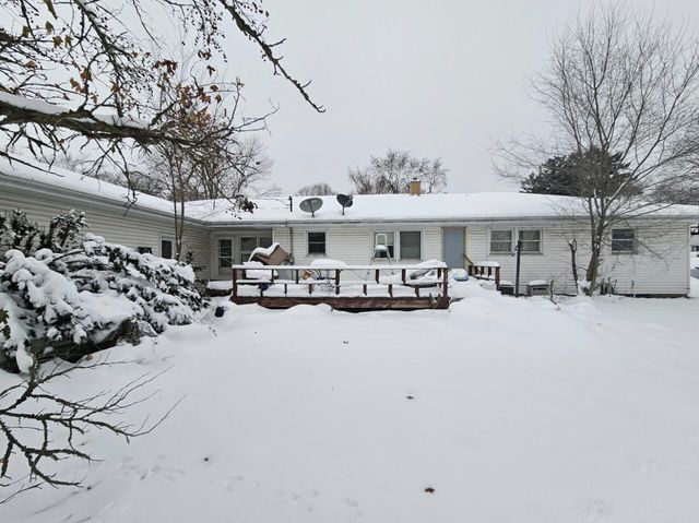 826 S Mayflower Road, La Porte, IN 46350