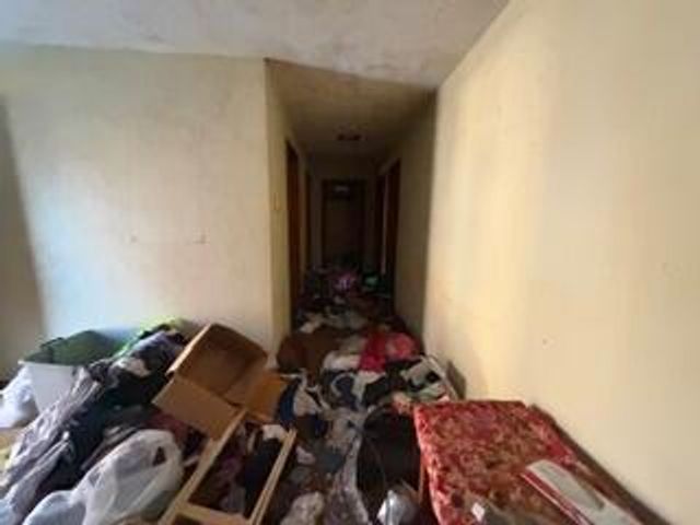 826 S Mayflower Road, La Porte, IN 46350