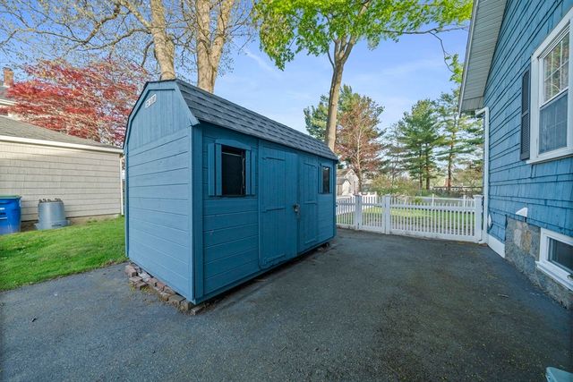 86 Cabot Ave, Braintree, MA 02184