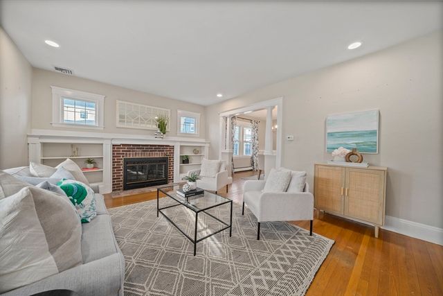 86 Cabot Ave, Braintree, MA 02184
