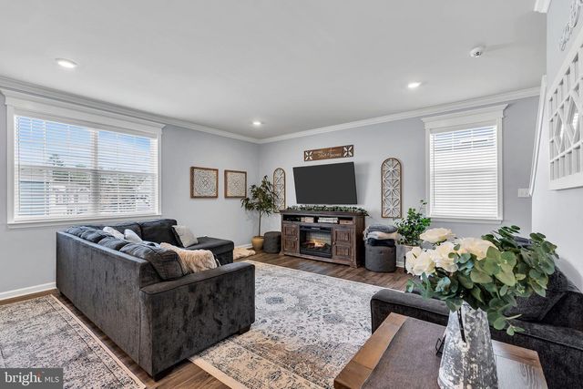 143 COX RD, Barnegat, NJ 08005