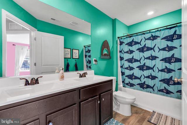 143 COX RD, Barnegat, NJ 08005