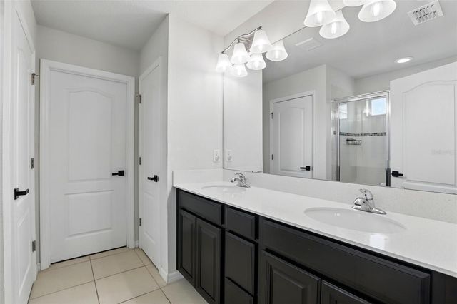 1338 RILEY CIRCLE, Deland, FL 32724