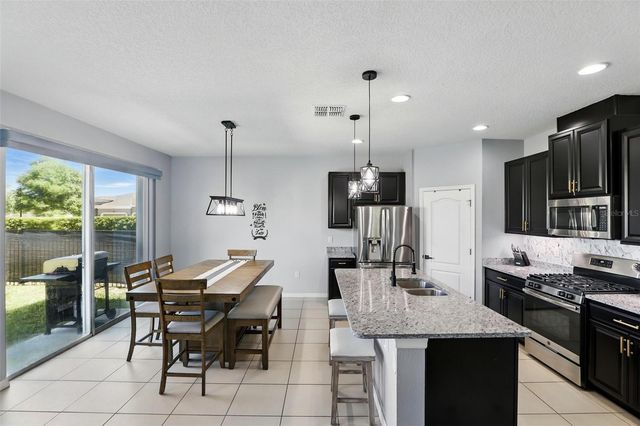 1338 RILEY CIRCLE, Deland, FL 32724