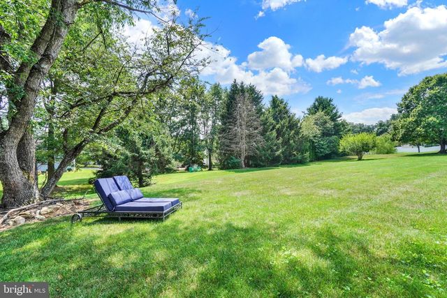 118 CHARLES AVE, Stewartstown, PA 17363