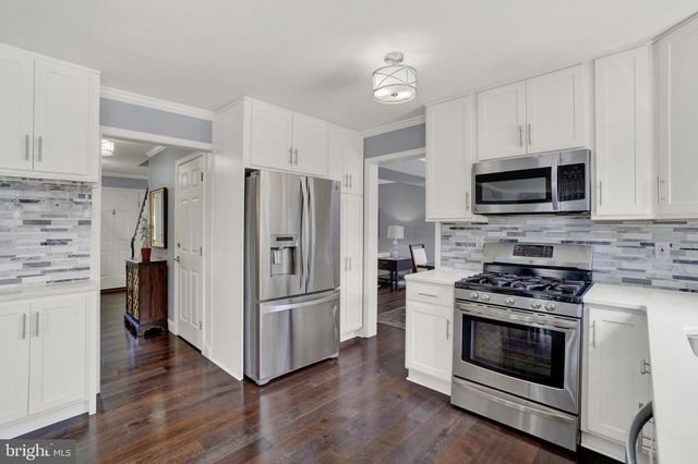 118 CHARLES AVE, Stewartstown, PA 17363