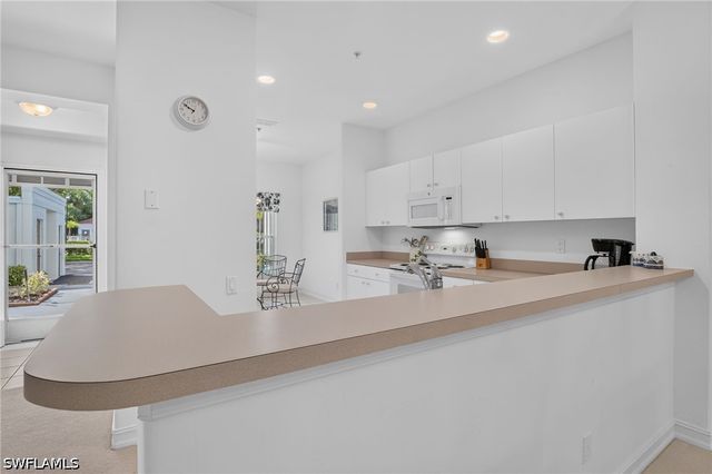 975 Tarpon Cove DR 103, Naples, FL 34110