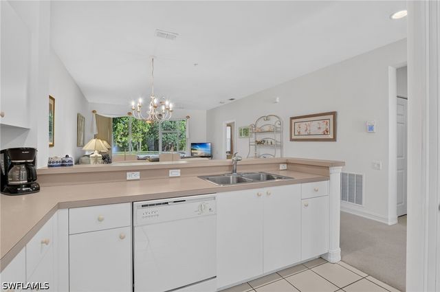 975 Tarpon Cove DR 103, Naples, FL 34110