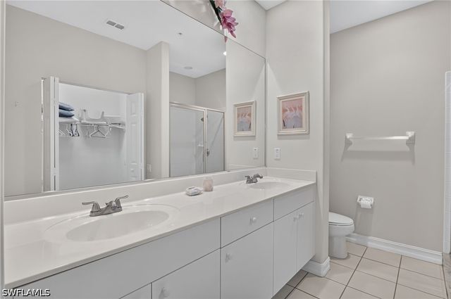 975 Tarpon Cove DR 103, Naples, FL 34110