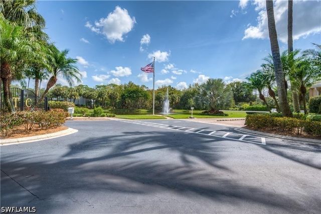 975 Tarpon Cove DR 103, Naples, FL 34110