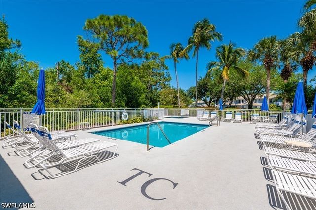 975 Tarpon Cove DR 103, Naples, FL 34110