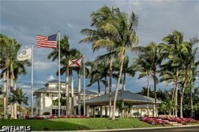 975 Tarpon Cove DR 103, Naples, FL 34110