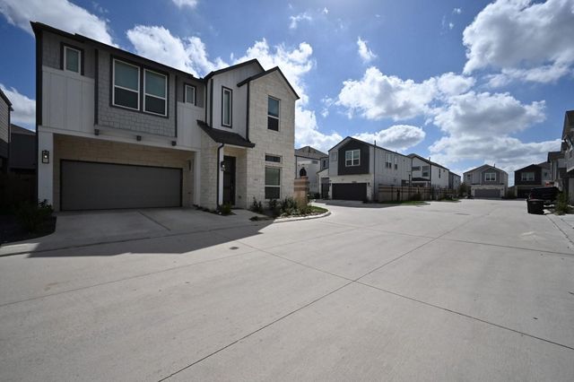 4112 Farm Hollow Street, Houston, TX 77080