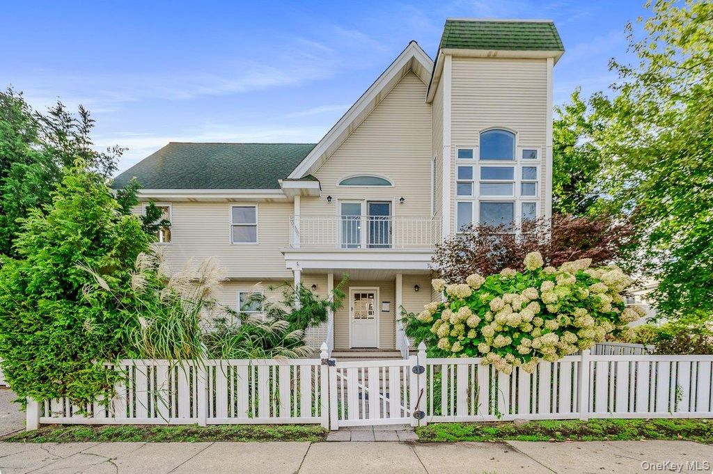 139 Coronado Street, Atlantic Beach, NY 11509