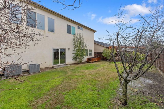 1923 W Humboldt Drive, Hanford, CA 93230