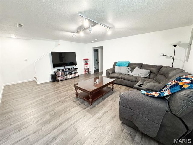 331 Logan Drive, O'fallon, IL 62269