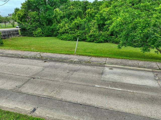 225 E Laureland Road, Dallas, TX 75241