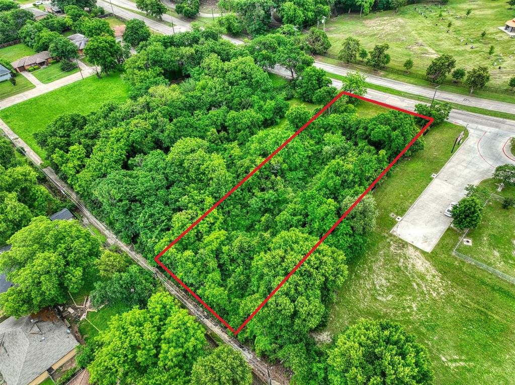 225 E Laureland Road, Dallas, TX 75241
