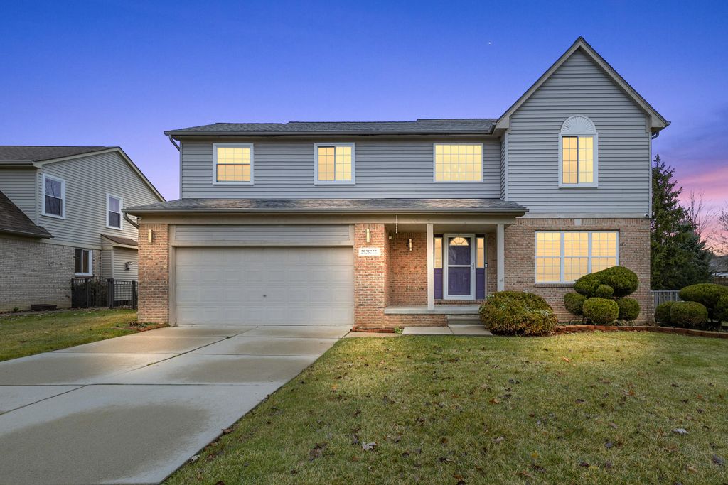 53111 Pine Creek Drive, Chesterfield Twp, MI 48047