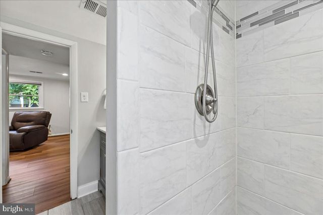 5616 ASHFIELD RD, Alexandria, VA 22315