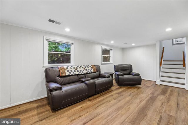5616 ASHFIELD RD, Alexandria, VA 22315