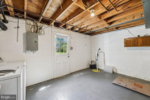 5616 ASHFIELD RD, Alexandria, VA 22315
