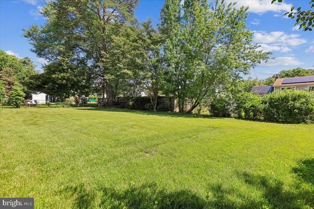 5616 ASHFIELD RD, Alexandria, VA 22315