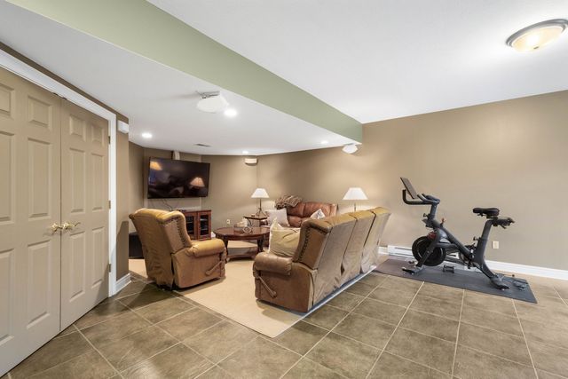 7031 Pinehurst DRIVE, Collier Twp, PA 15142