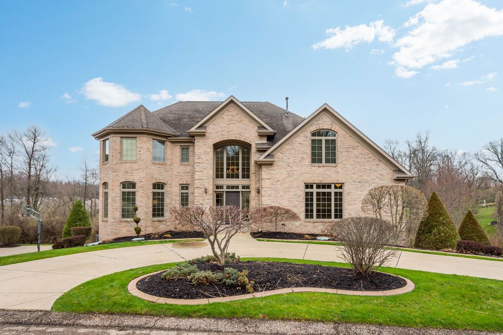 7031 Pinehurst DRIVE, Collier Twp, PA 15142