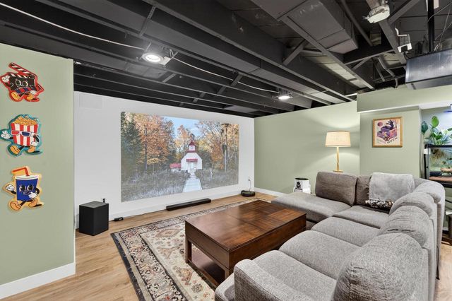 7609 20th AVENUE, Kenosha, WI 53143