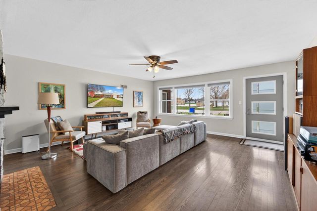 7609 20th AVENUE, Kenosha, WI 53143