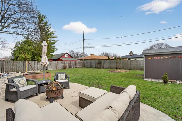 7609 20th AVENUE, Kenosha, WI 53143