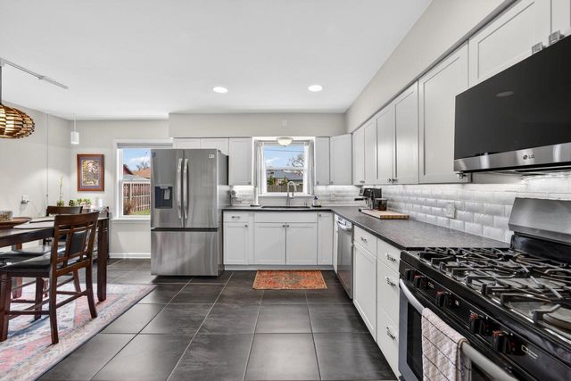 7609 20th AVENUE, Kenosha, WI 53143